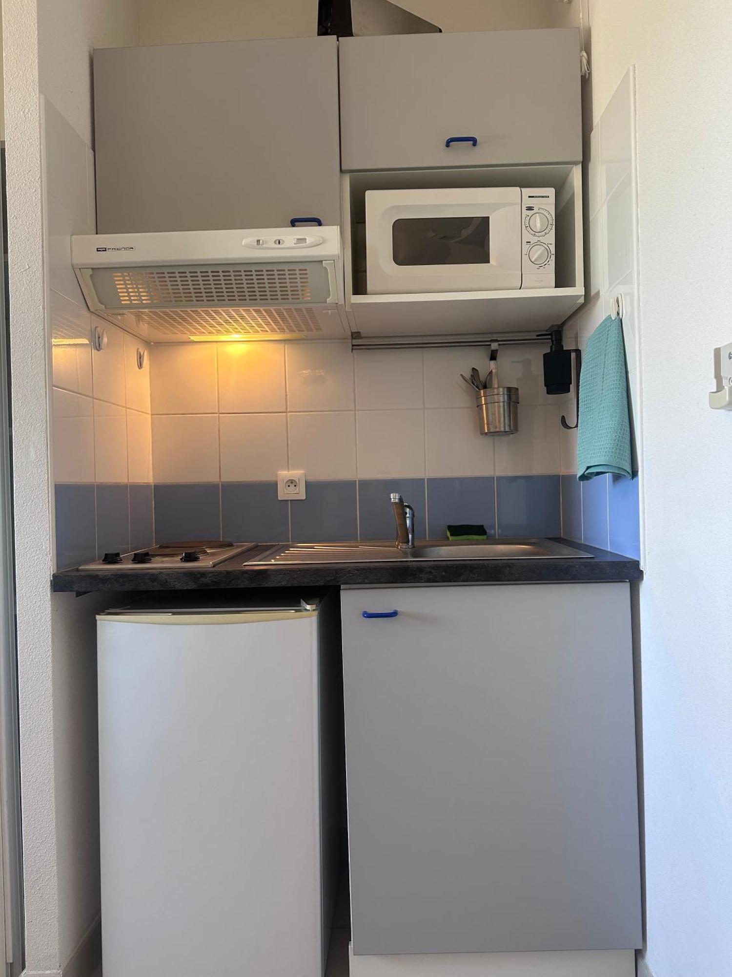 אקס-אן-פרובאנס Charmant Studio Le Clos D'Aix Parking Prive Gratuit Et Piscine מראה חיצוני תמונה