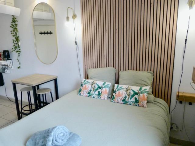 אקס-אן-פרובאנס Charmant Studio Le Clos D'Aix Parking Prive Gratuit Et Piscine מראה חיצוני תמונה