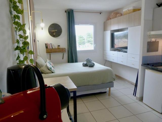 אקס-אן-פרובאנס Charmant Studio Le Clos D'Aix Parking Prive Gratuit Et Piscine מראה חיצוני תמונה