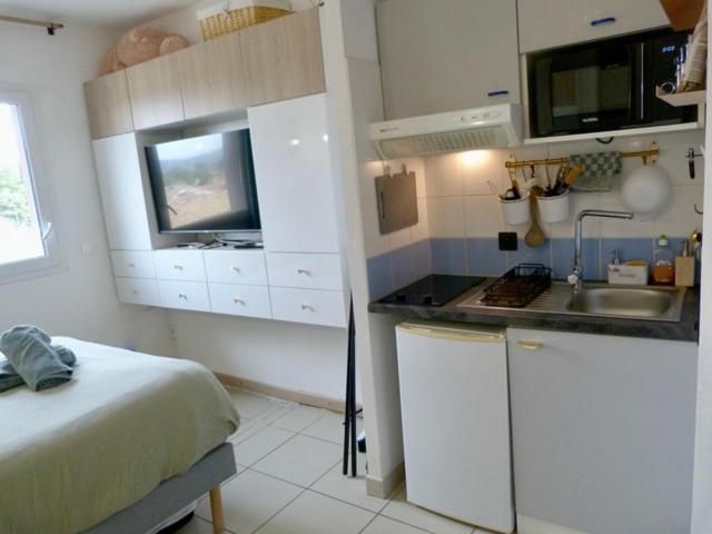 אקס-אן-פרובאנס Charmant Studio Le Clos D'Aix Parking Prive Gratuit Et Piscine מראה חיצוני תמונה